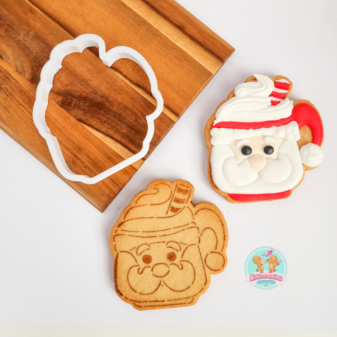 CORTADOR PAPA NOEL TAZA 8.5 CM