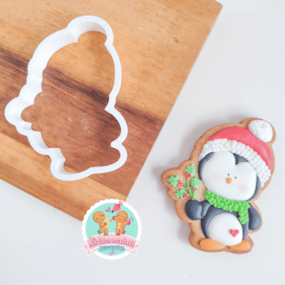 CORTADOR PINGÜINO CON ACEBO 8 CM