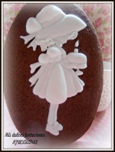 galleta glaseada en blanco