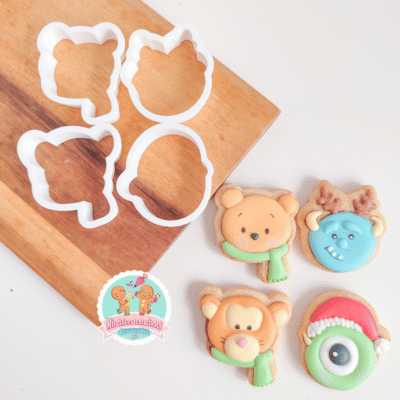 PACK 4 CORTADORES ADVIENTO 2025 ( 17.18.19.20 ) WINNIE Y MONSTERS SA 5 CM APROX