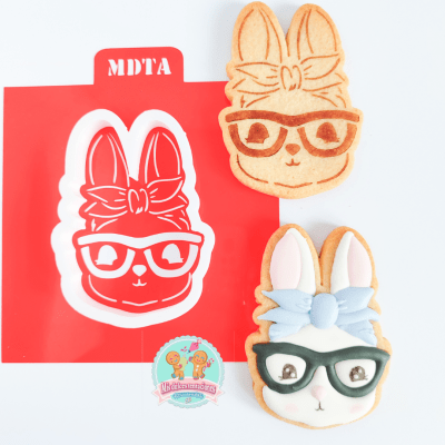STENCIL CABEZA CONEJITA CON GAFAS