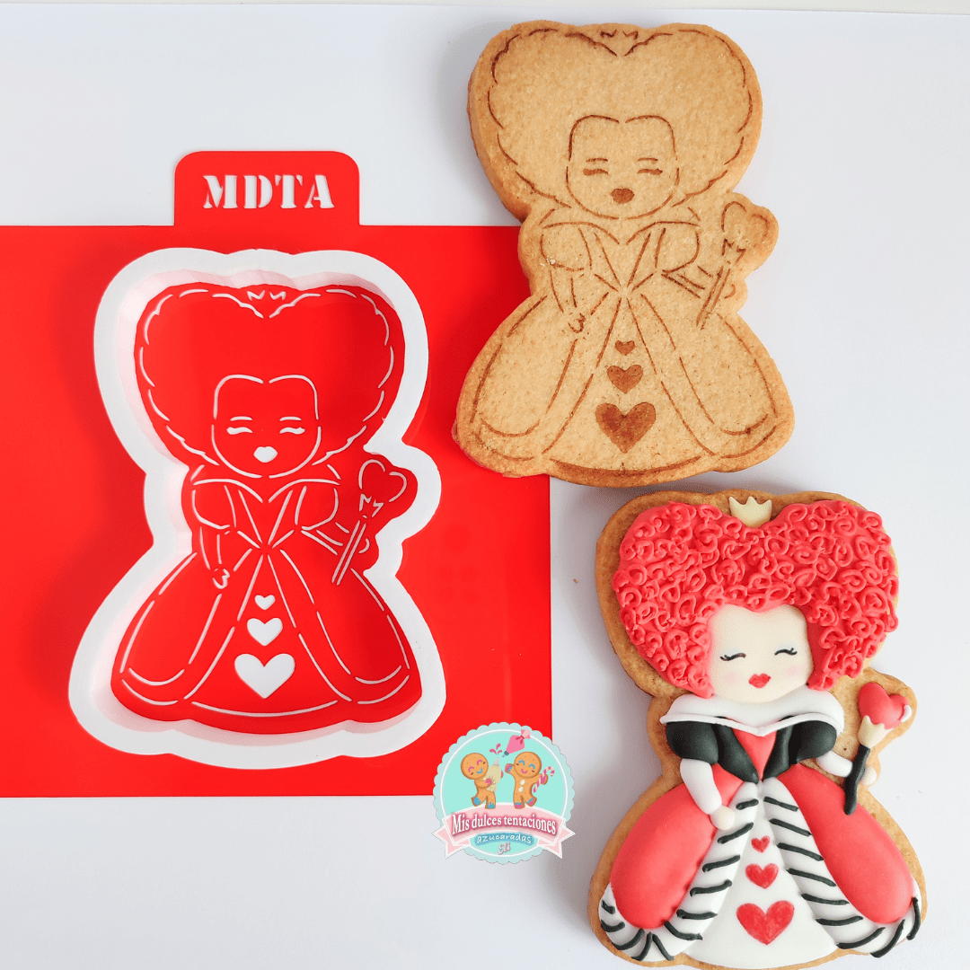 STENCIL REINA ROJA ALICIA